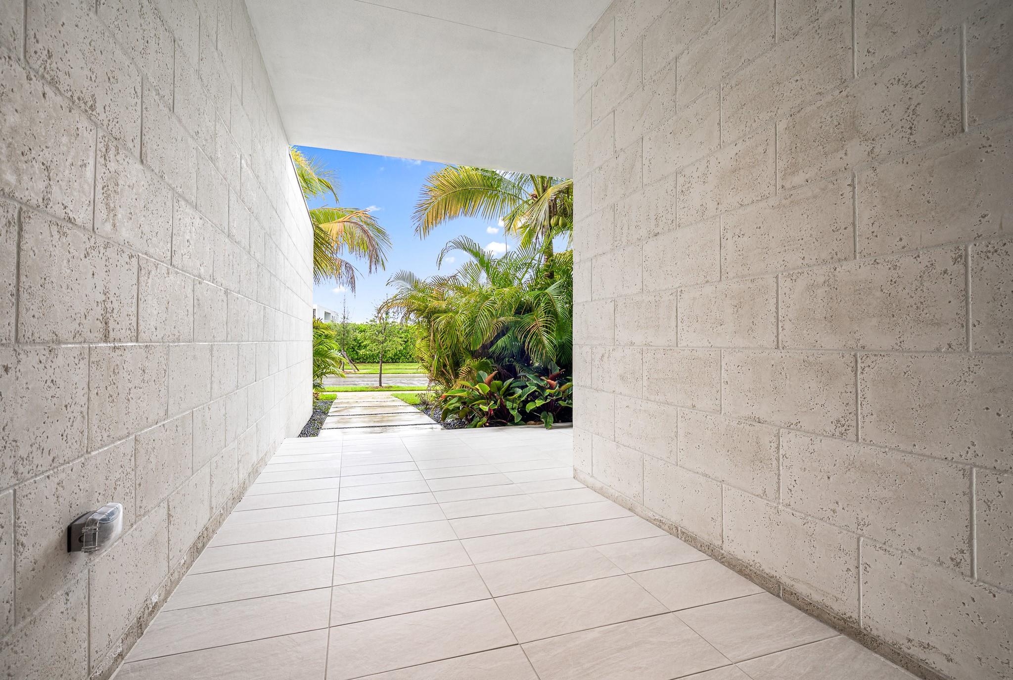 WESTON ESTATES - Residential