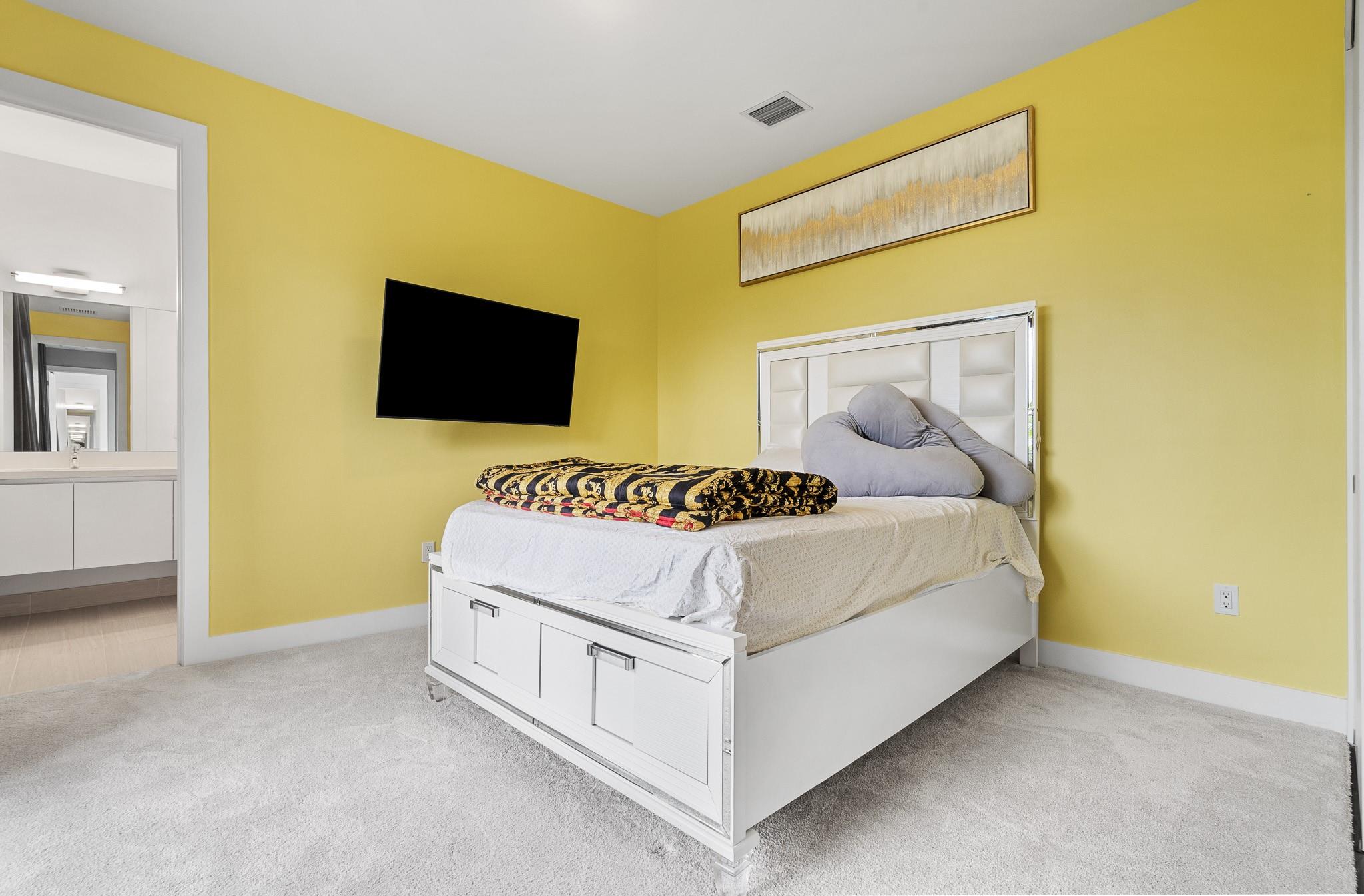 WESTON ESTATES - Residential