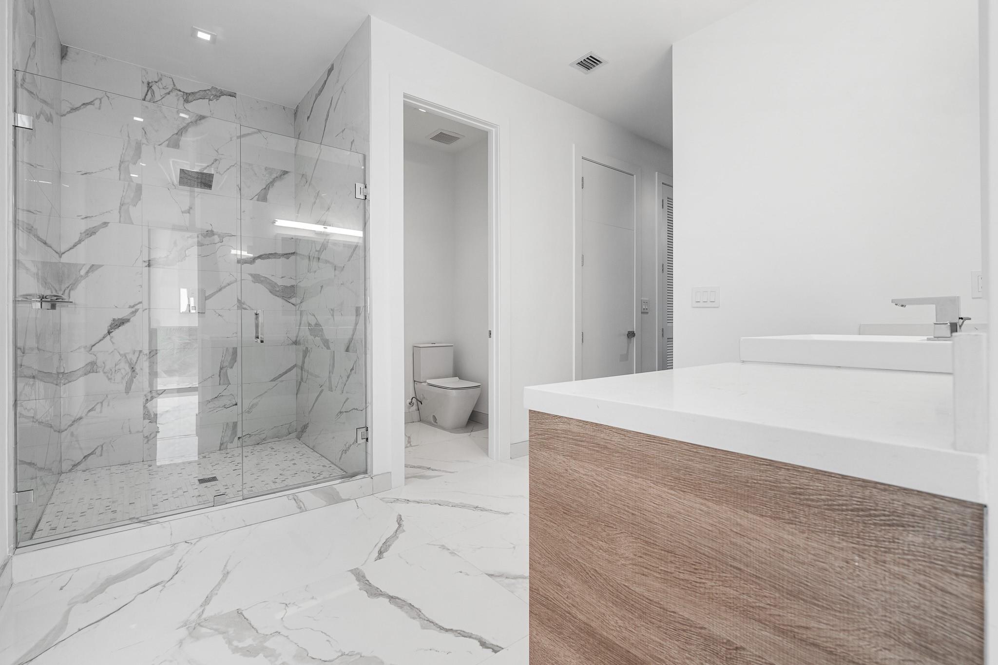 WESTON ESTATES - Residential
