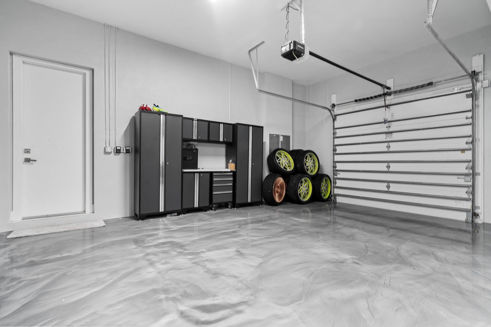 WESTON ESTATES - Residential