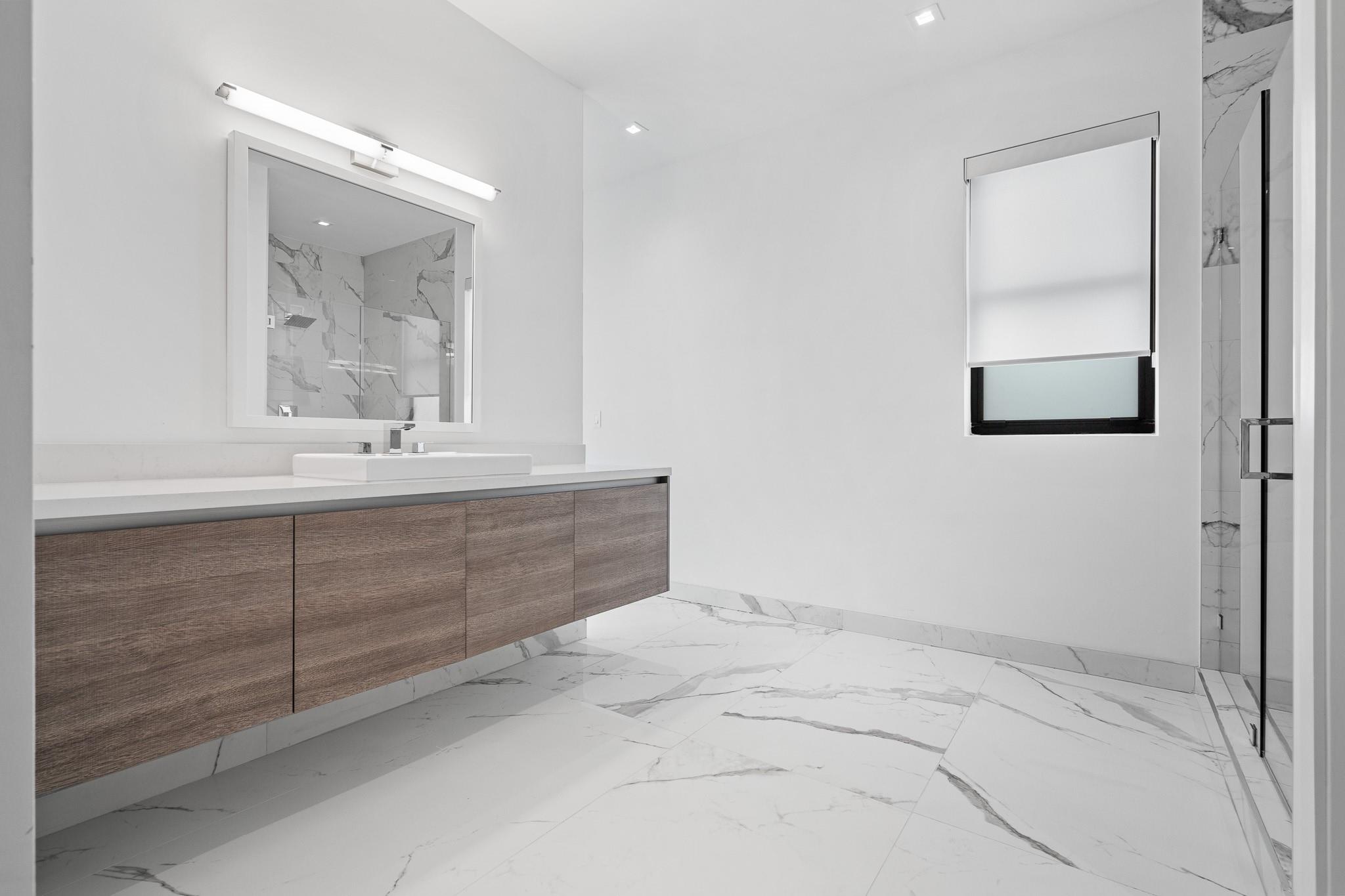 WESTON ESTATES - Residential