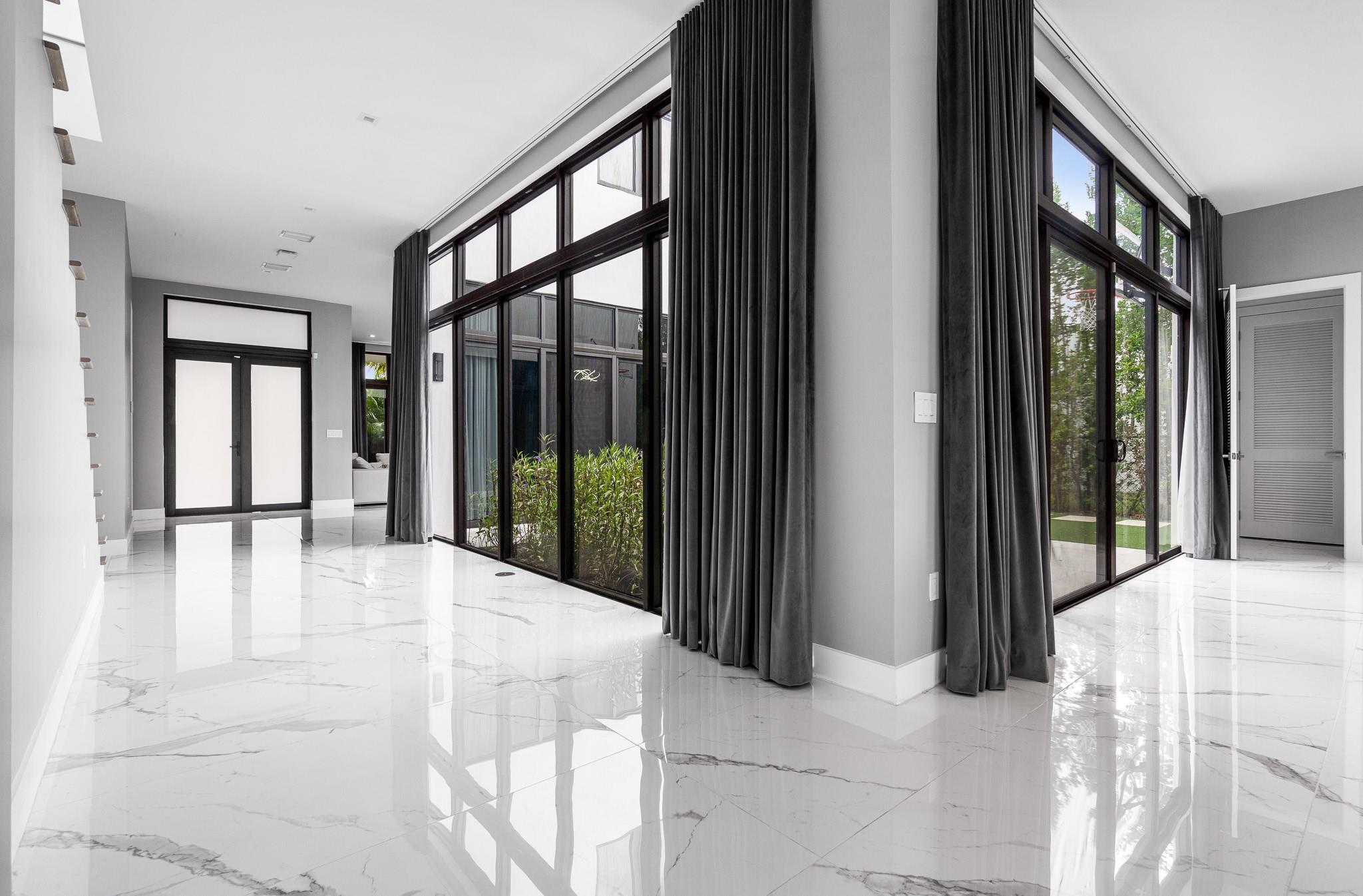 WESTON ESTATES - Residential