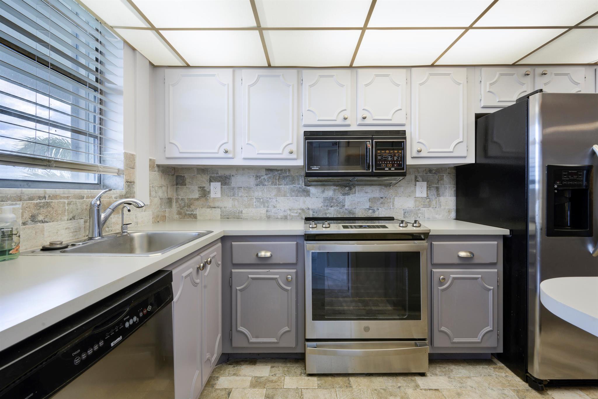 SCHOONER BAY CONDO - Residential