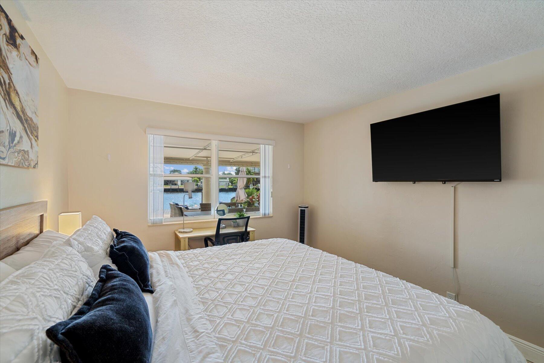 CYPRESS POINT - Residential