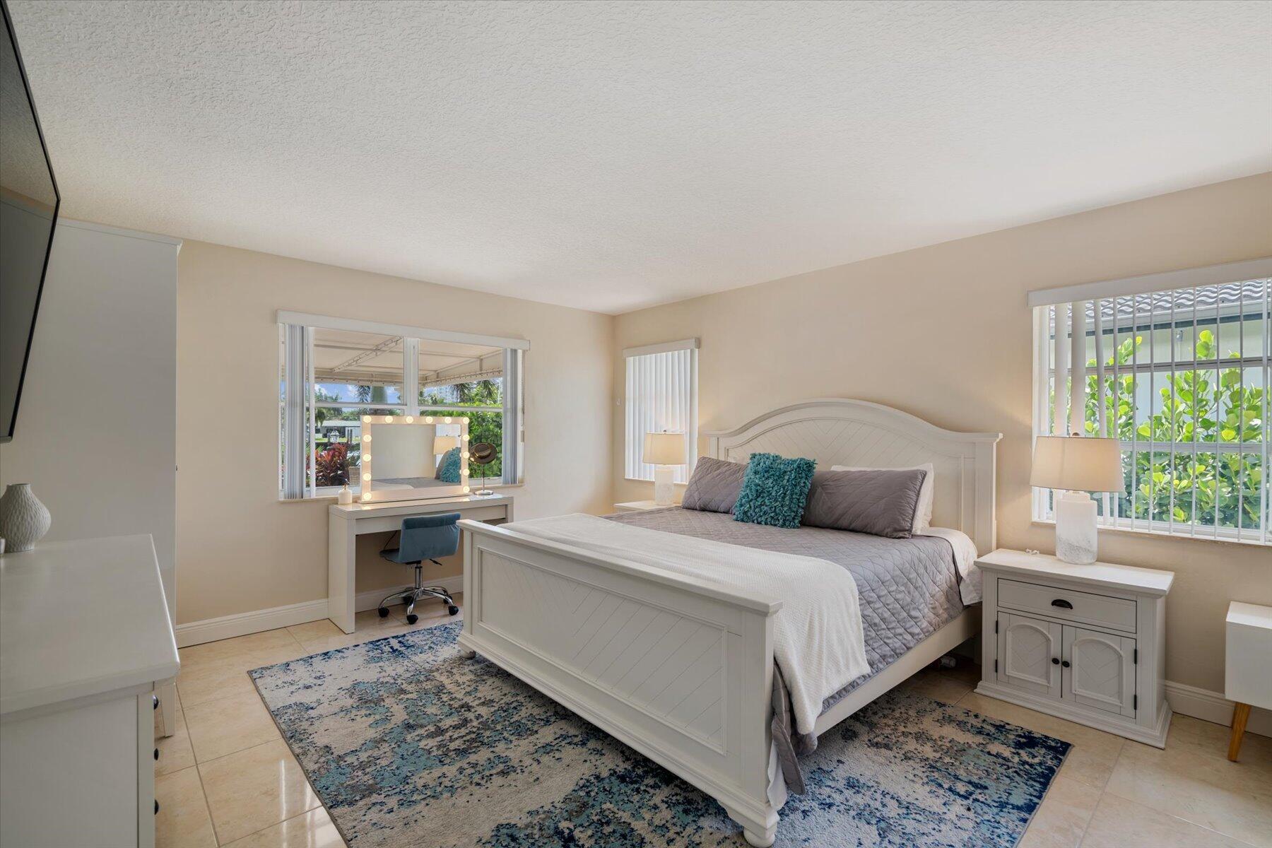 CYPRESS POINT - Residential