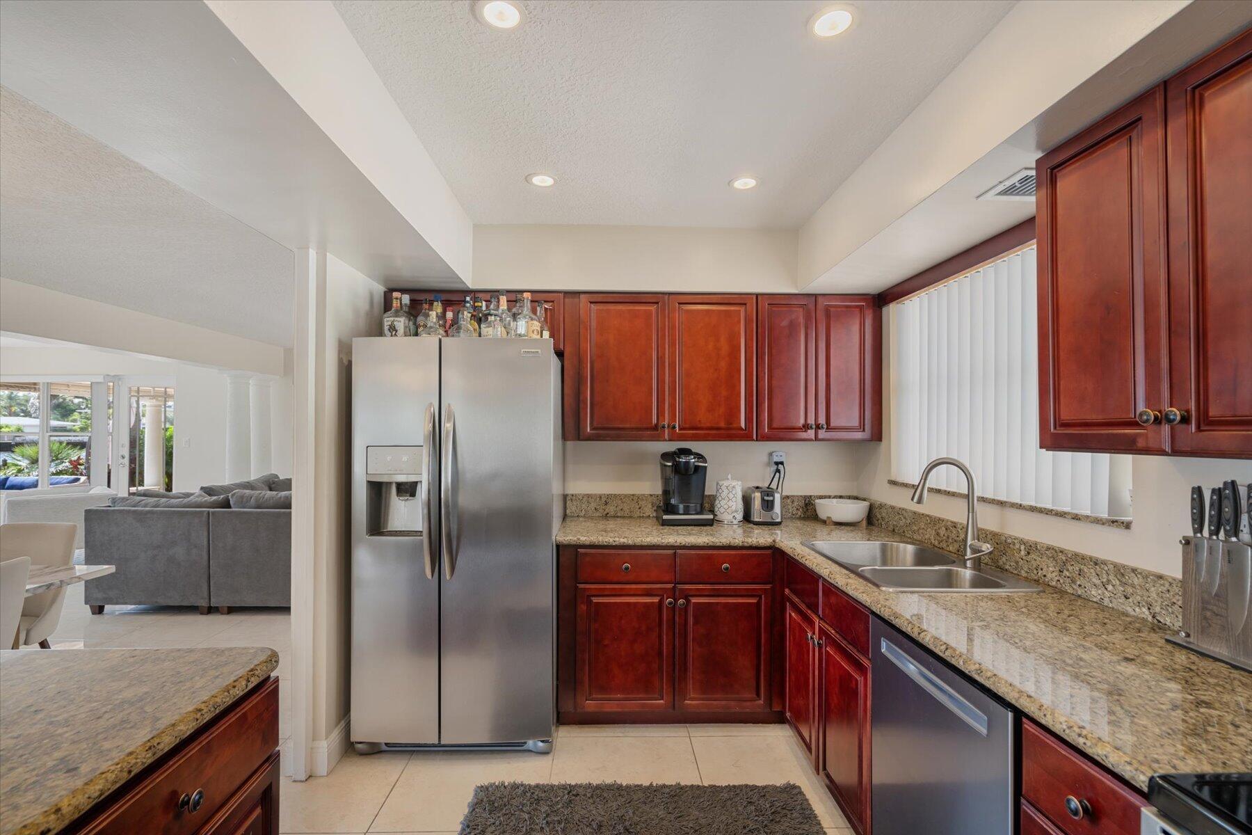 CYPRESS POINT - Residential