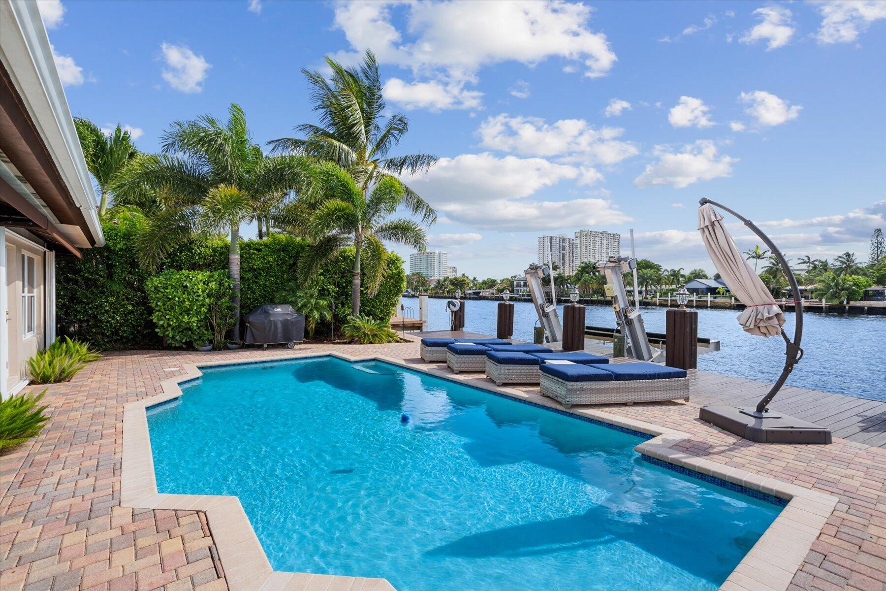 CYPRESS POINT - Residential