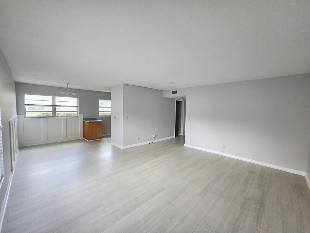 Photo of 36 Pine Arbor Lane #102, Vero Beach, FL 32962 (MLS # R11156897)