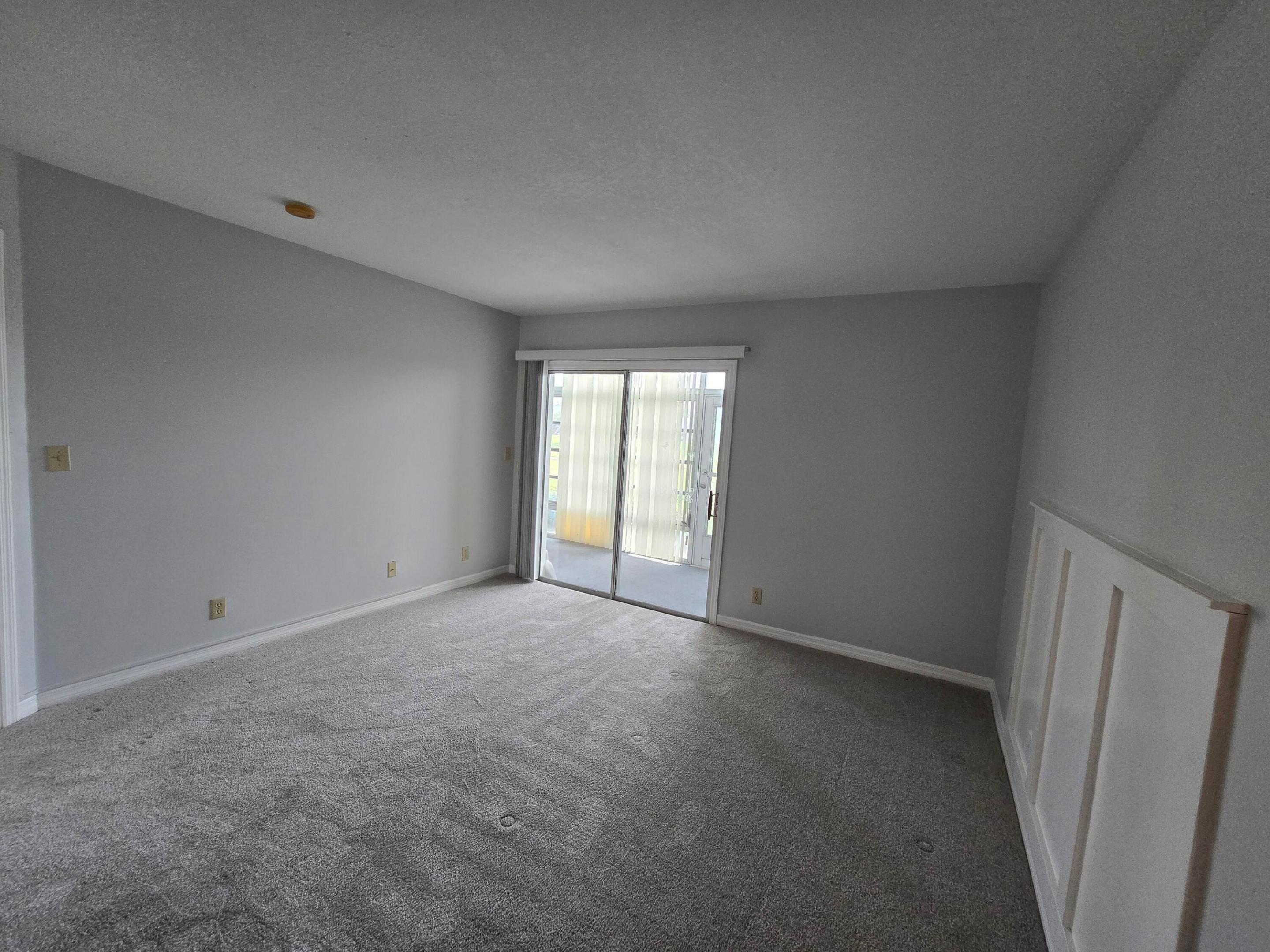 VISTA ROYALE PHASE IV BLDGS 83-111 - Residential