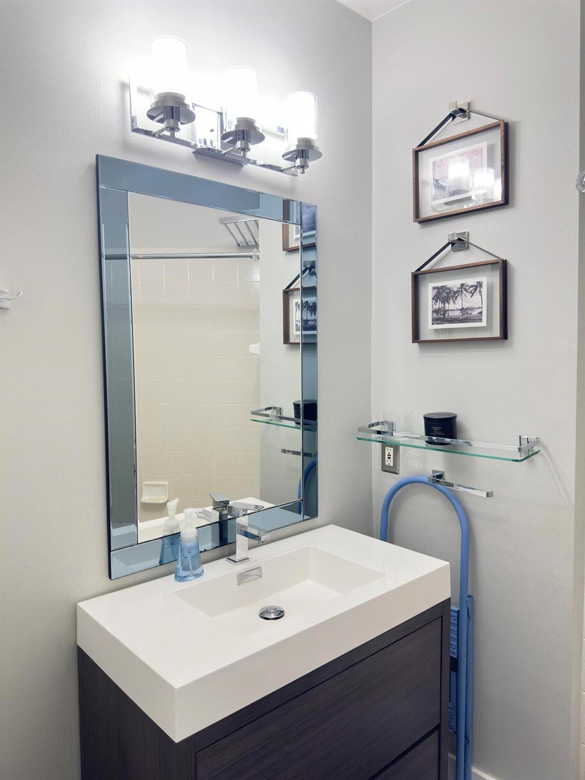 CASTLE PINES CONDOMINIUM - Residential Lease