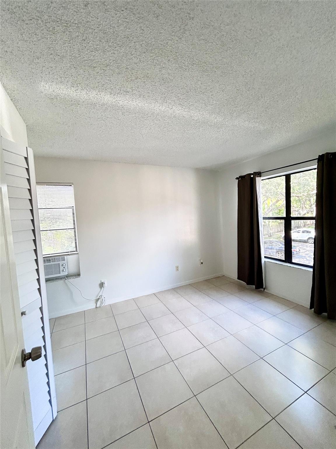 4221 W Mcnab Rd 39