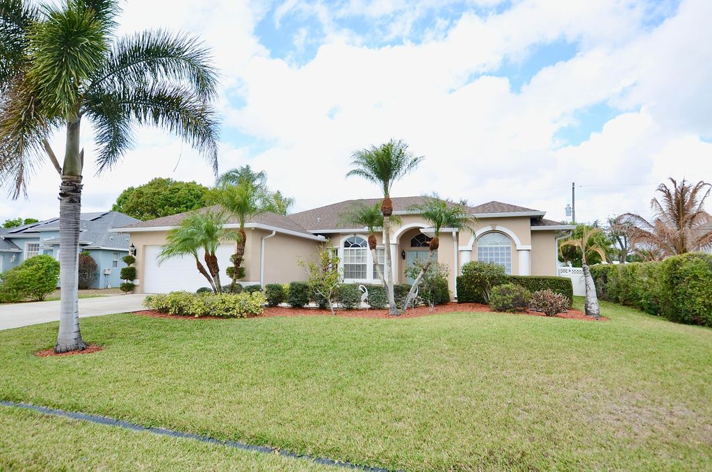 Photo of 741 SW Jaslo Avenue, Port Saint Lucie, FL 34953 (MLS # R11150409)