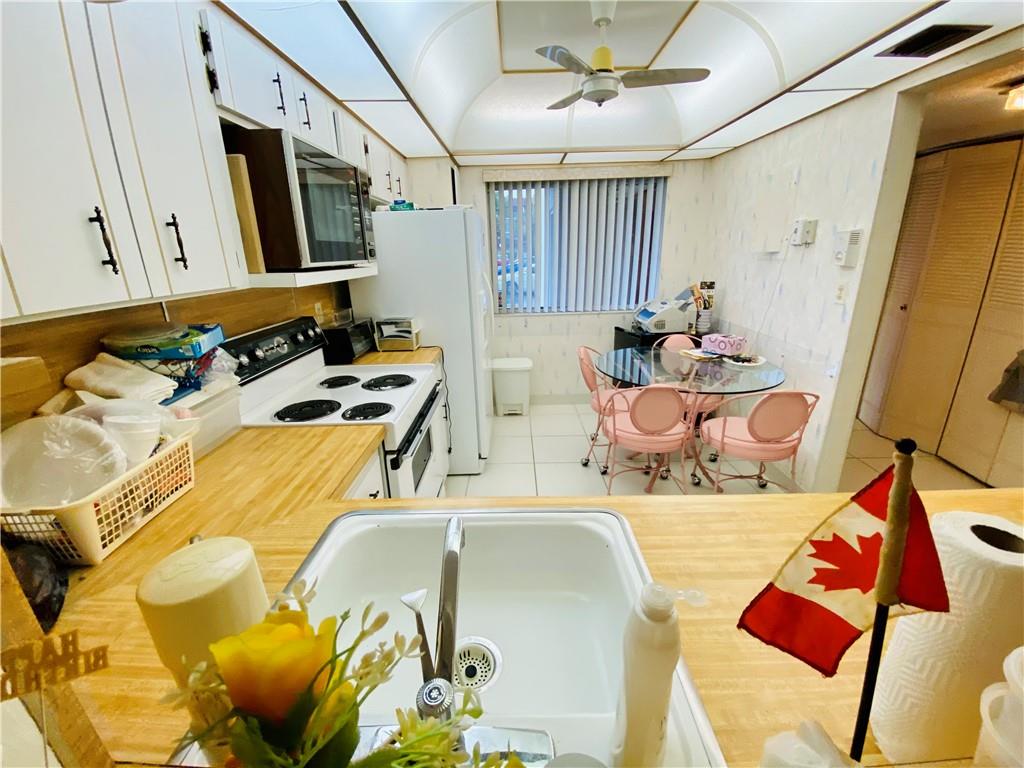 LAS VISTAS - Residential