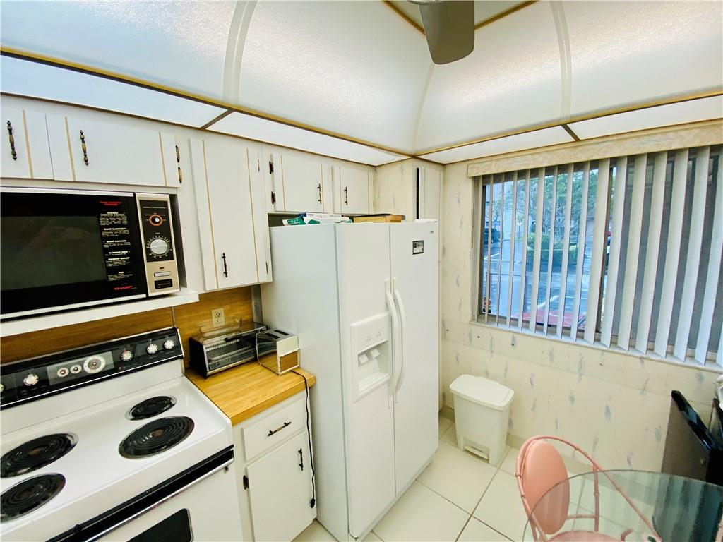 LAS VISTAS - Residential