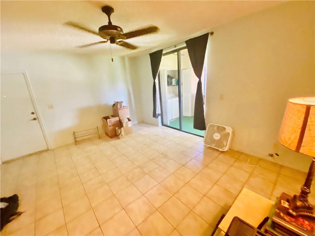 LAS VISTAS - Residential