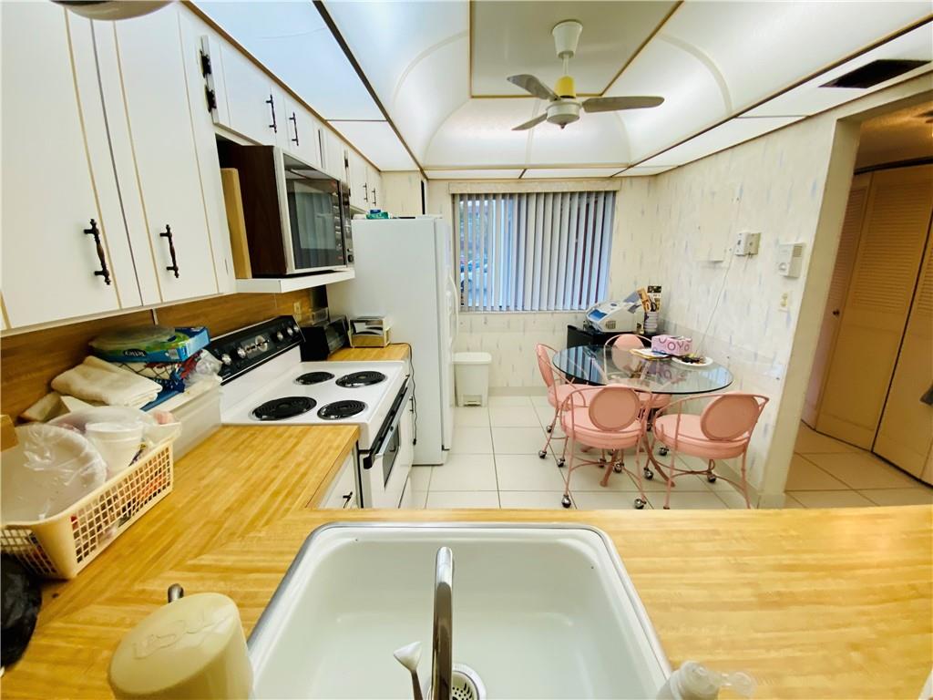 LAS VISTAS - Residential