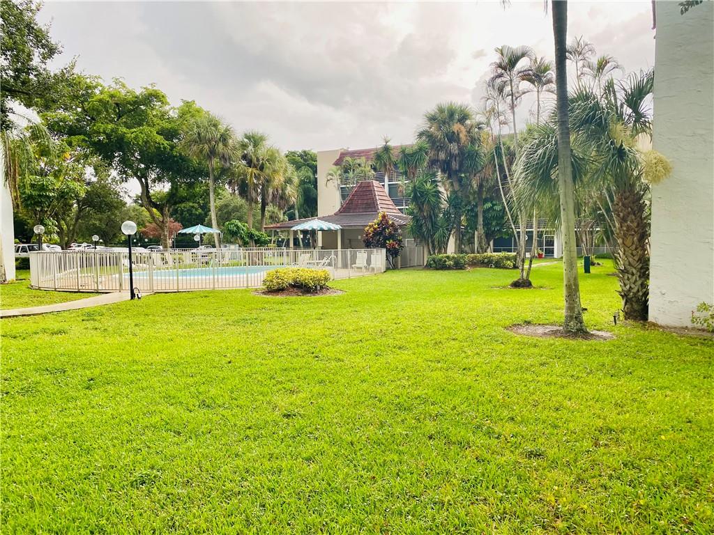 LAS VISTAS - Residential