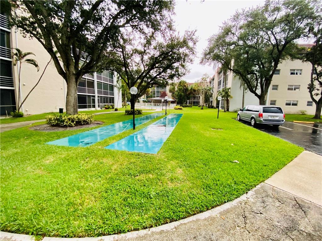 LAS VISTAS - Residential