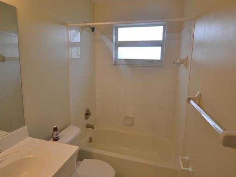 TOWNGATE - Residential Lease