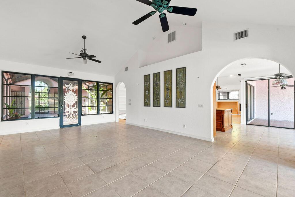 LOST LAKE -  HOBE SOUND - Residential