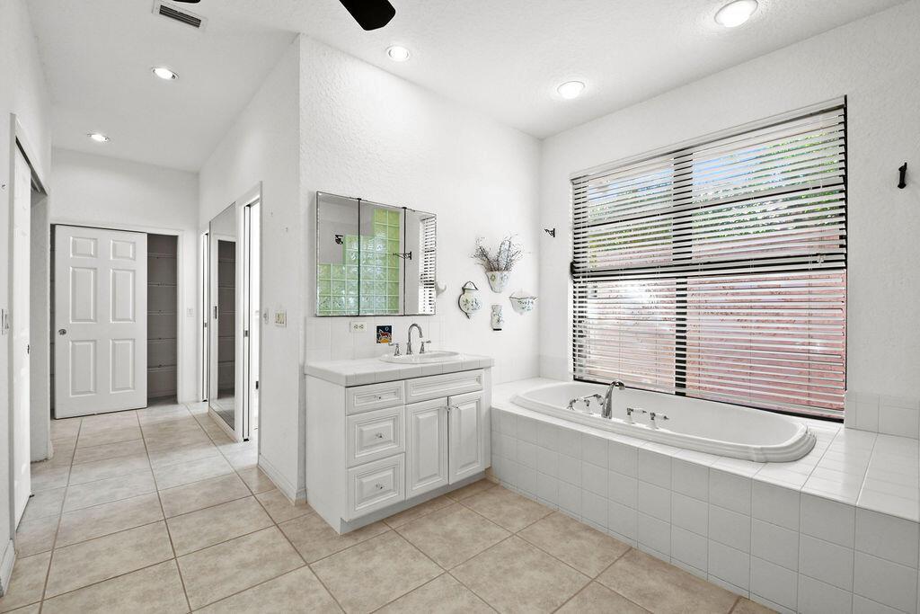 LOST LAKE -  HOBE SOUND - Residential