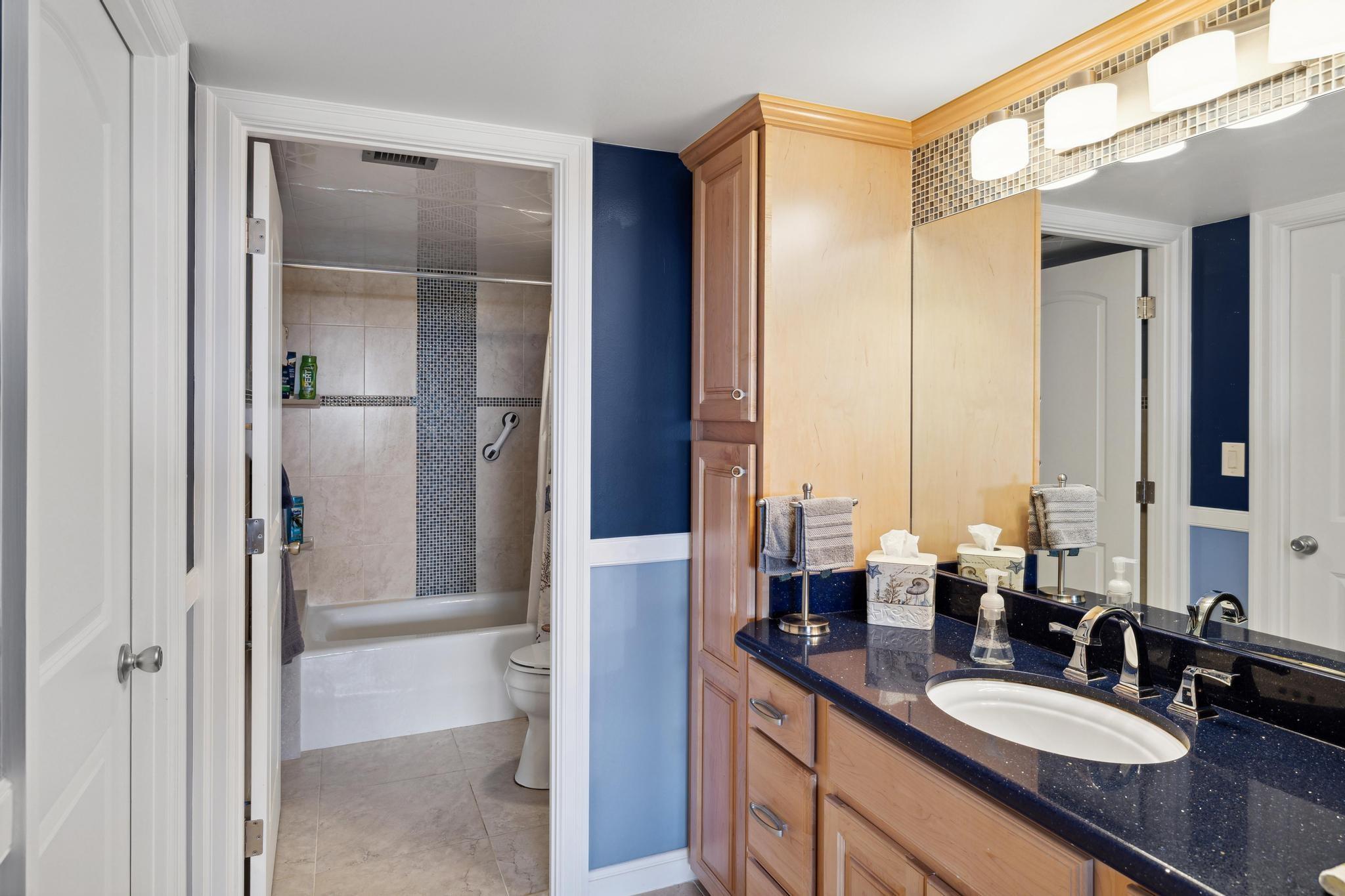 3200 Port Royale Dr 1208