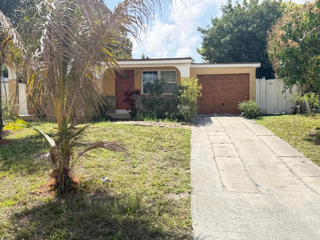 Photo of 520 Seagrape Road N, Lantana, FL 33462 (MLS # R11169816)