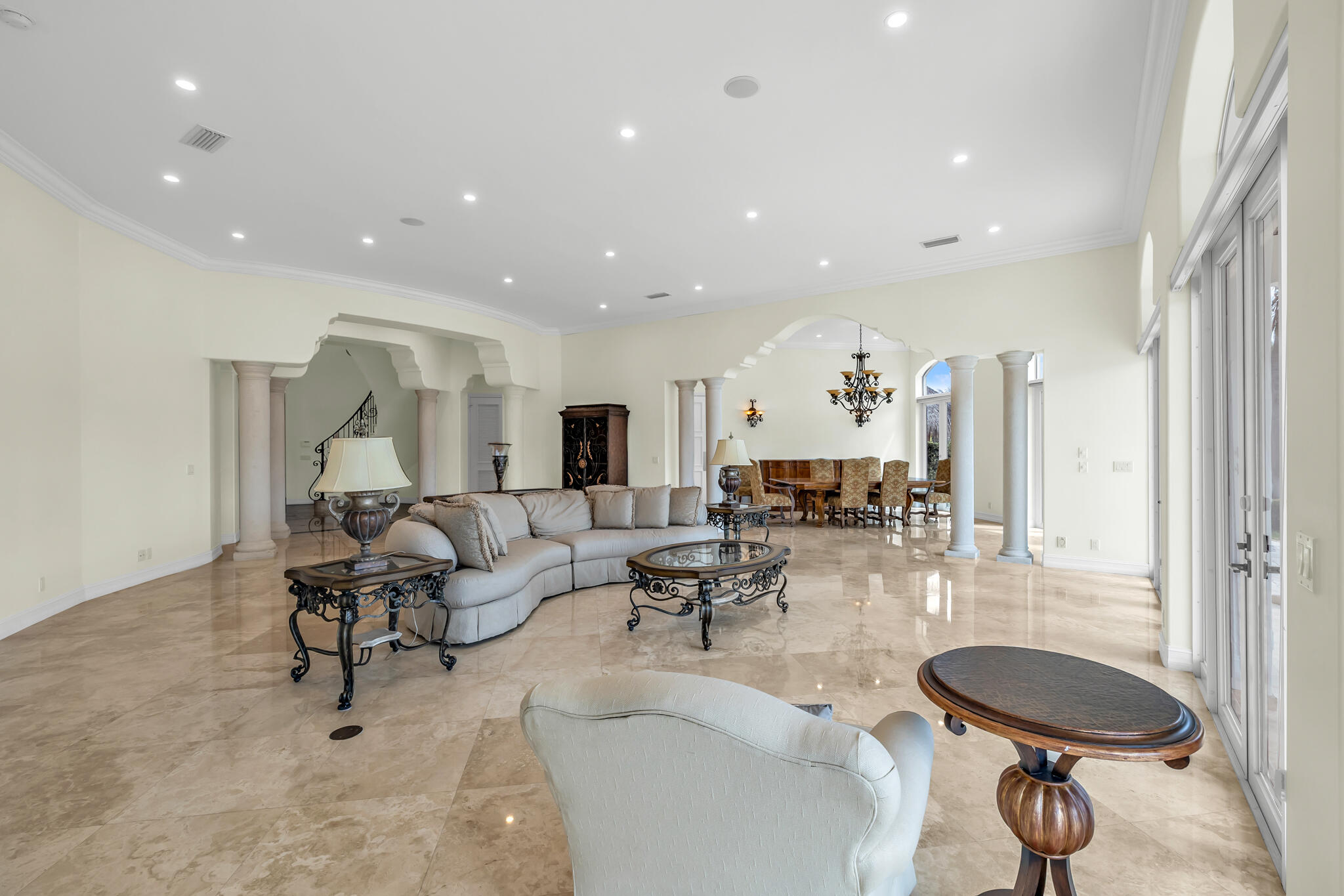 VENETIAN ISLES 1ST SEC - Residential