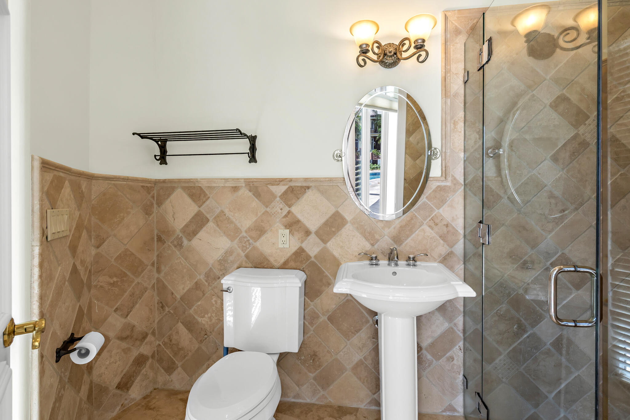 VENETIAN ISLES 1ST SEC - Residential