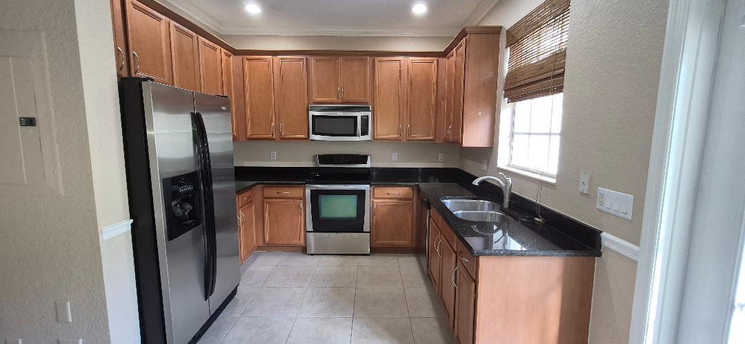 BOTANICA - Residential Lease