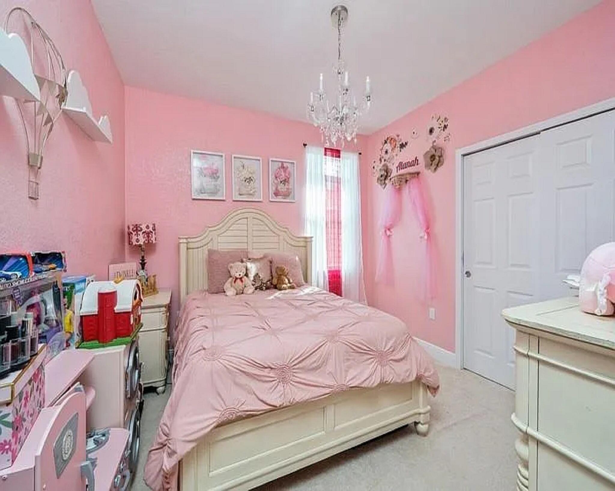 VIZCAYA FALLS PLAT 2 - Residential