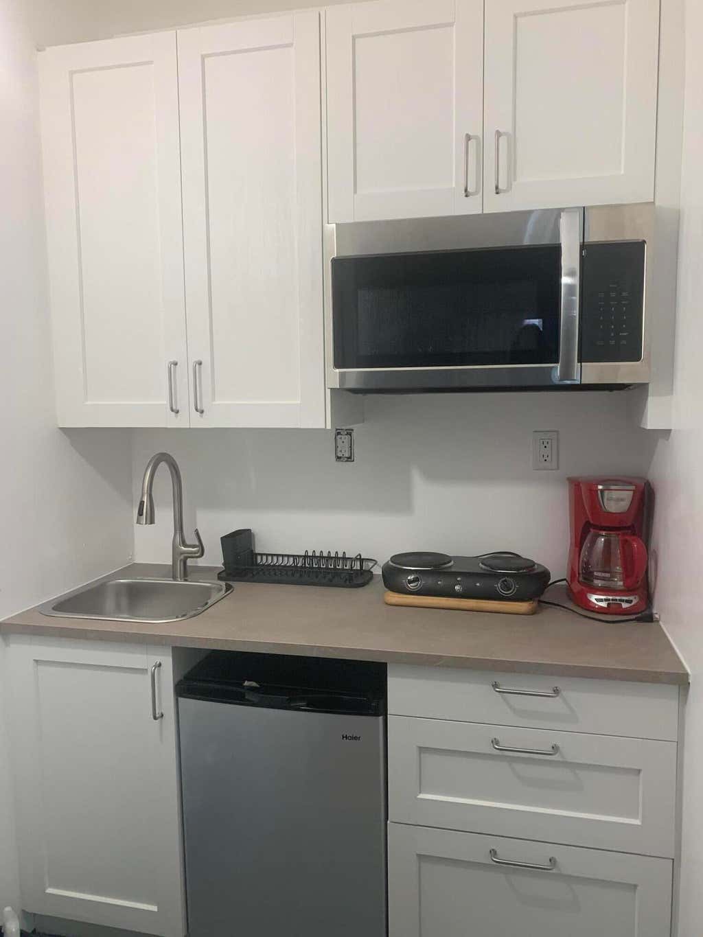 Photo of 1307 SW 18th Court, Fort Lauderdale, FL 33315 (MLS # B26037238)
