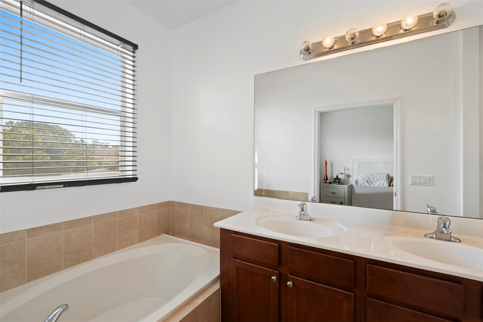 River Marina PUD Ph 3 & 5 - Residential Lease