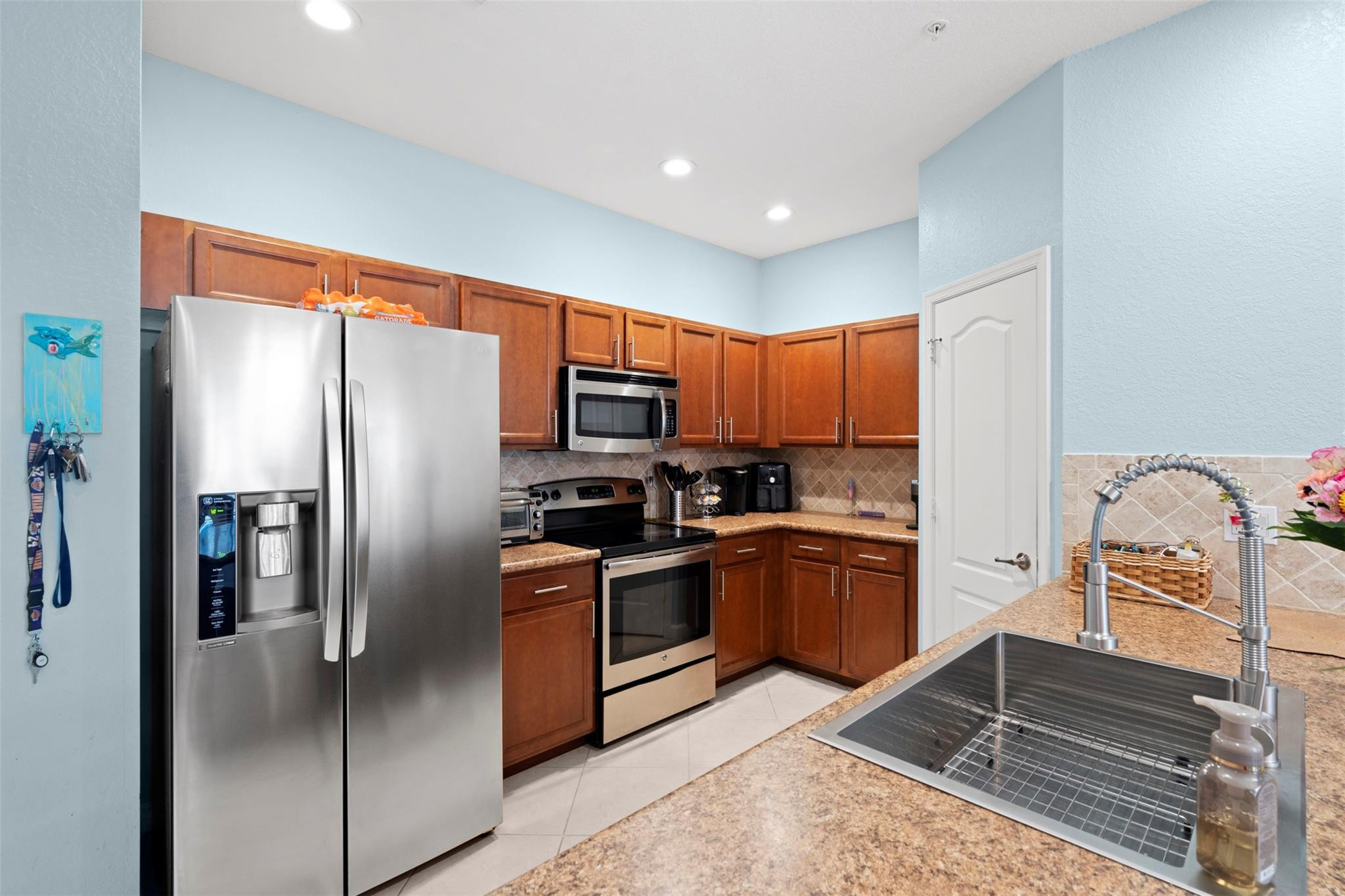 River Marina PUD Ph 3 & 5 - Residential Lease