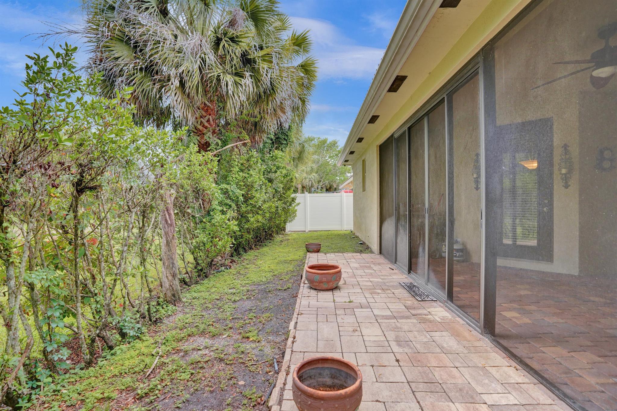 LYONS RANCHES - Residential Lease