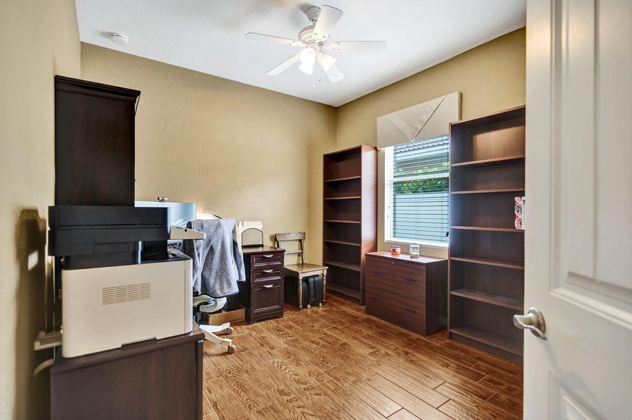 LYONS RANCHES - Residential Lease