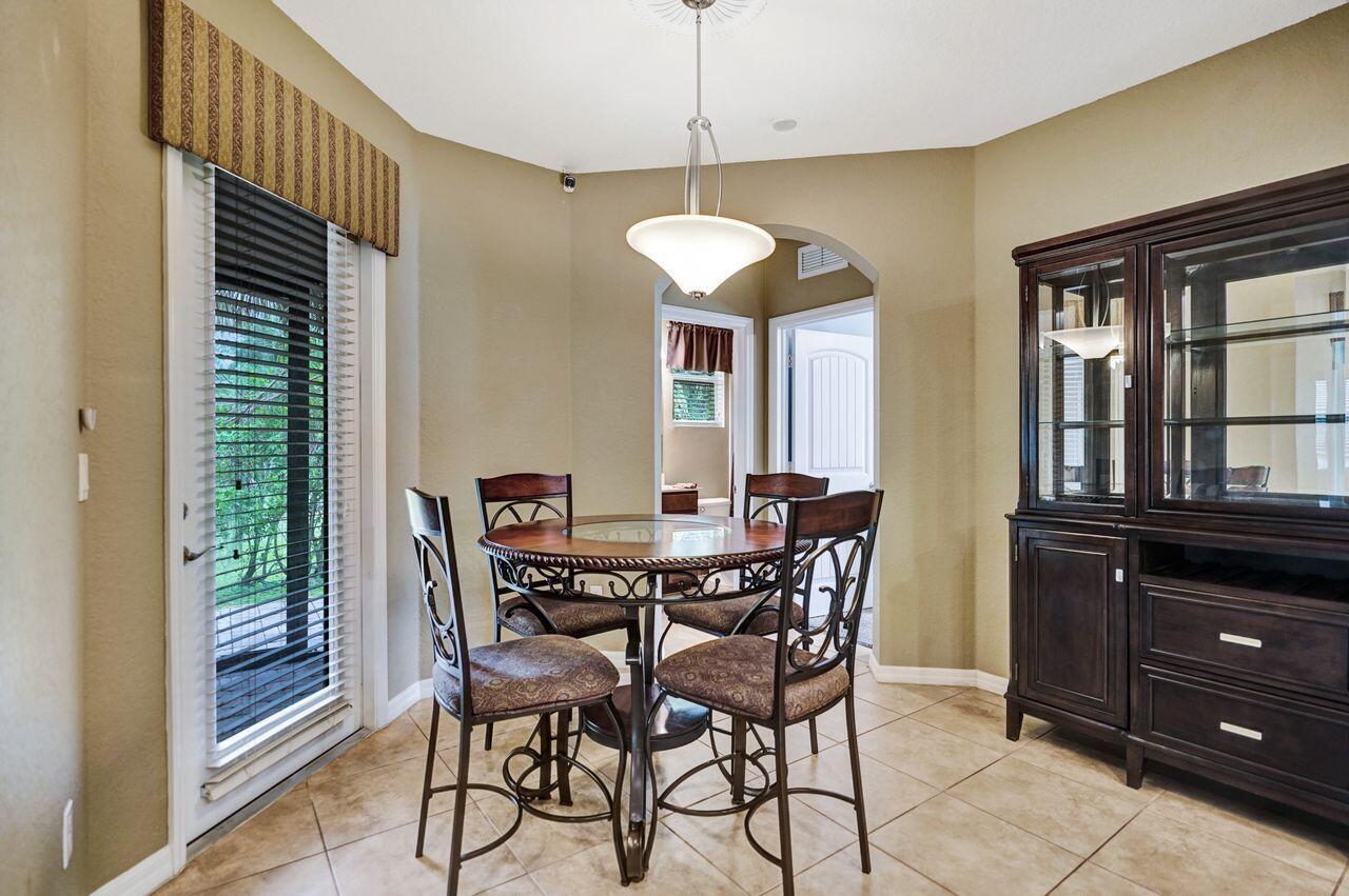 LYONS RANCHES - Residential Lease