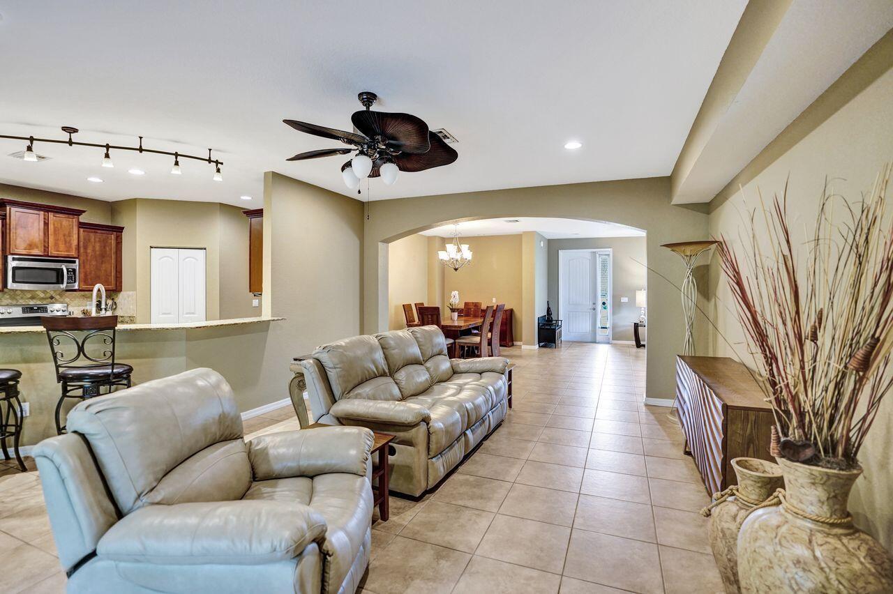 LYONS RANCHES - Residential Lease