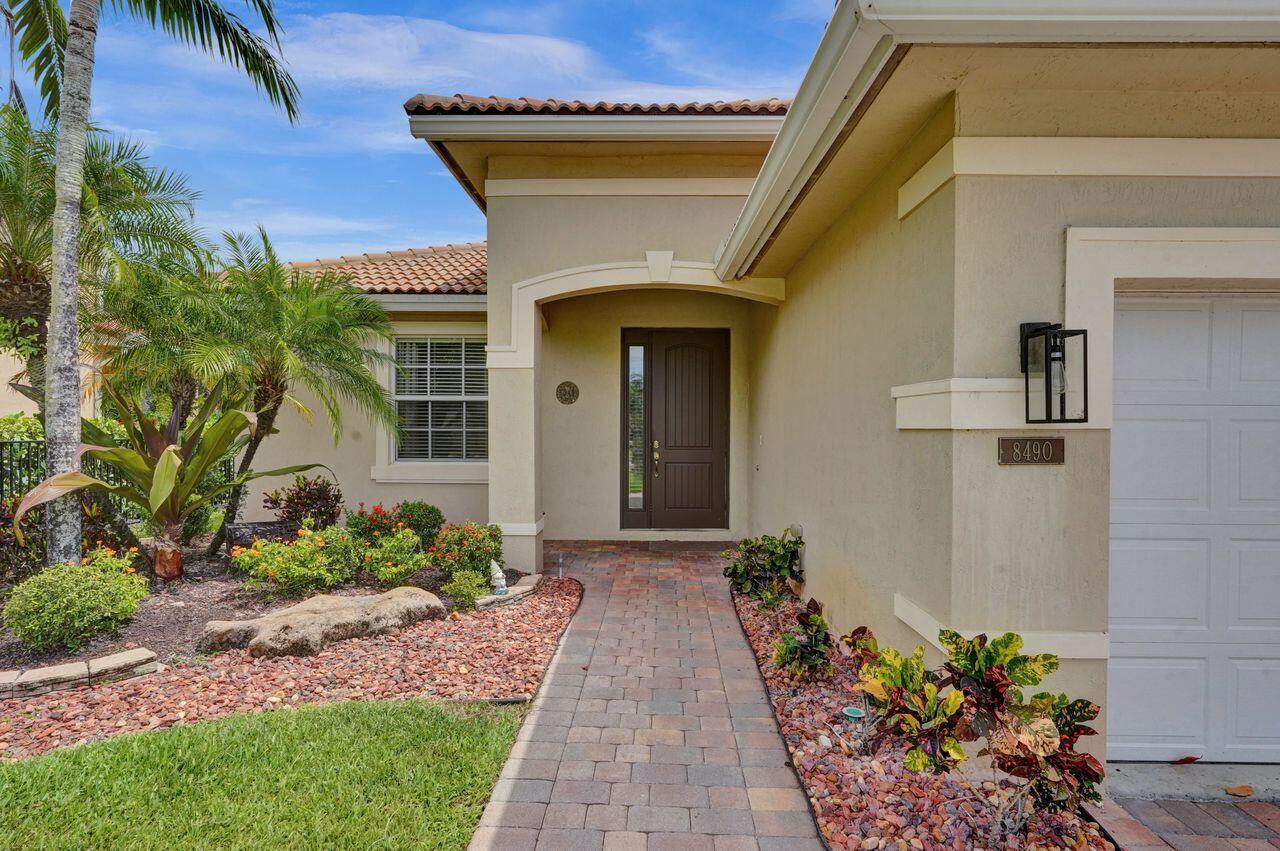 LYONS RANCHES - Residential Lease