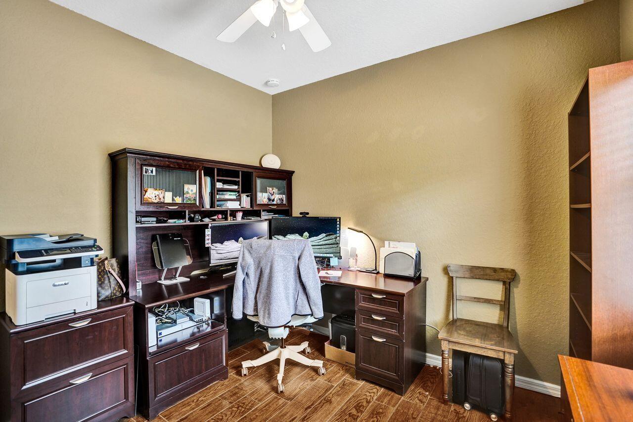 LYONS RANCHES - Residential Lease