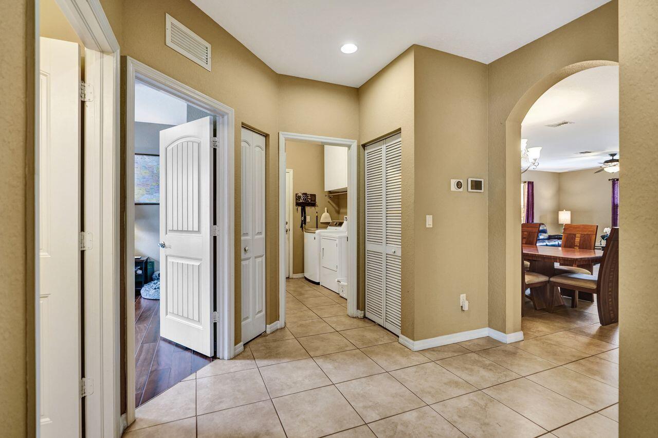 LYONS RANCHES - Residential Lease