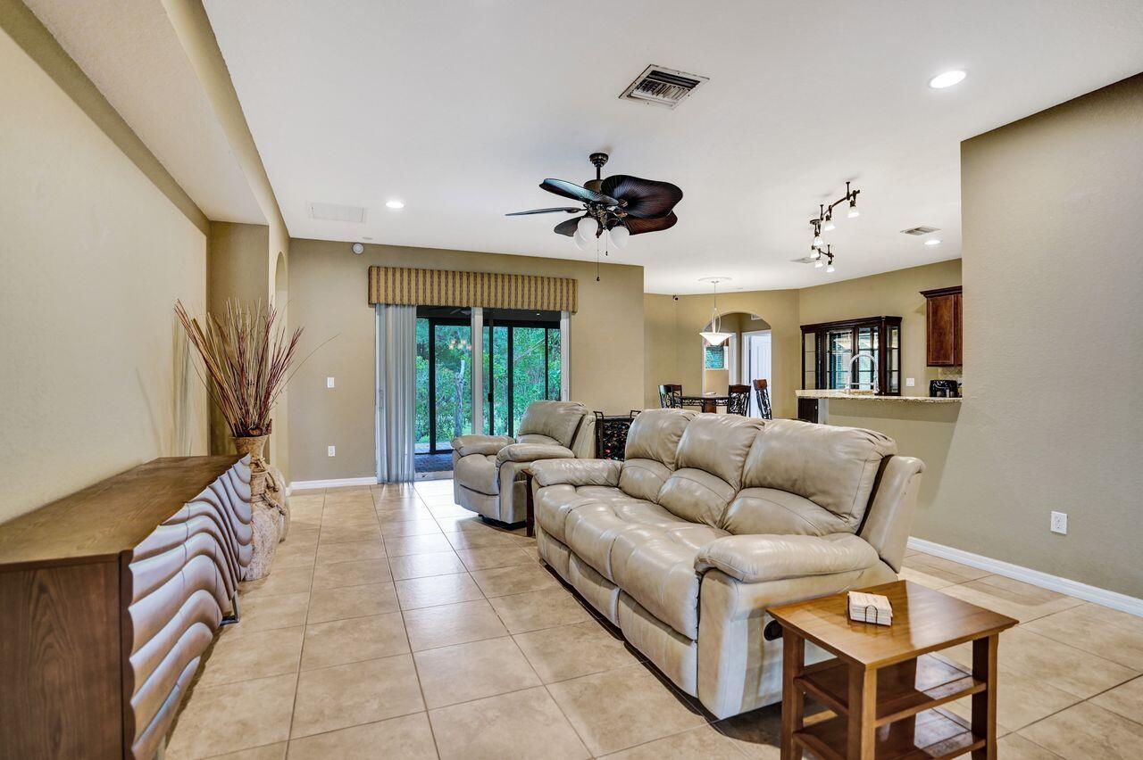 LYONS RANCHES - Residential Lease