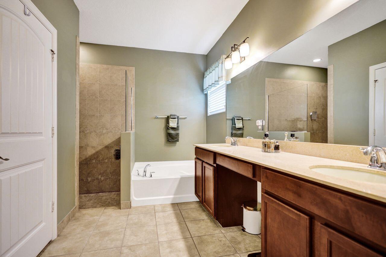 LYONS RANCHES - Residential Lease