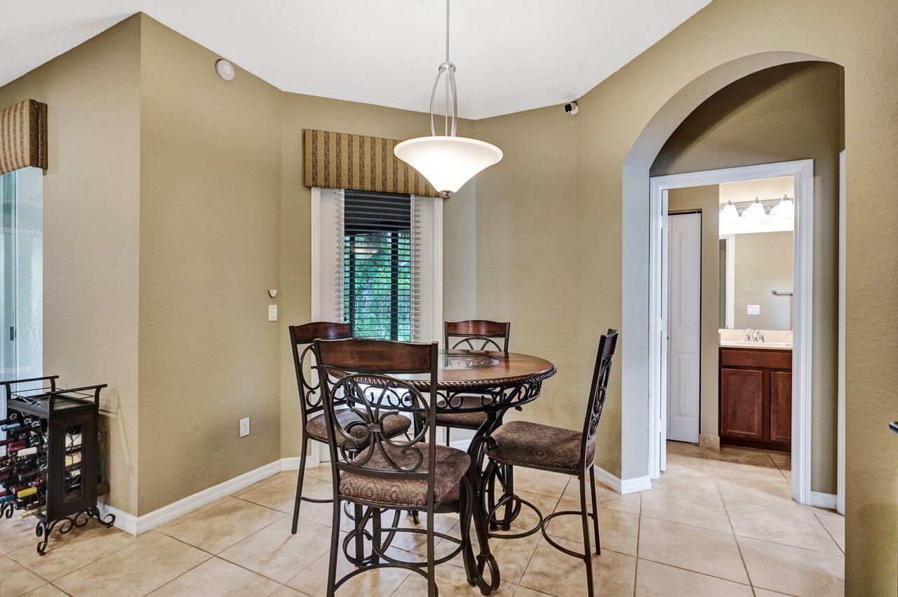 LYONS RANCHES - Residential Lease