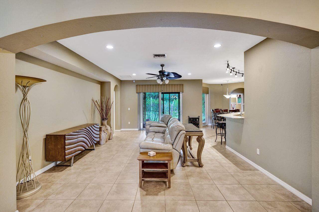 LYONS RANCHES - Residential Lease