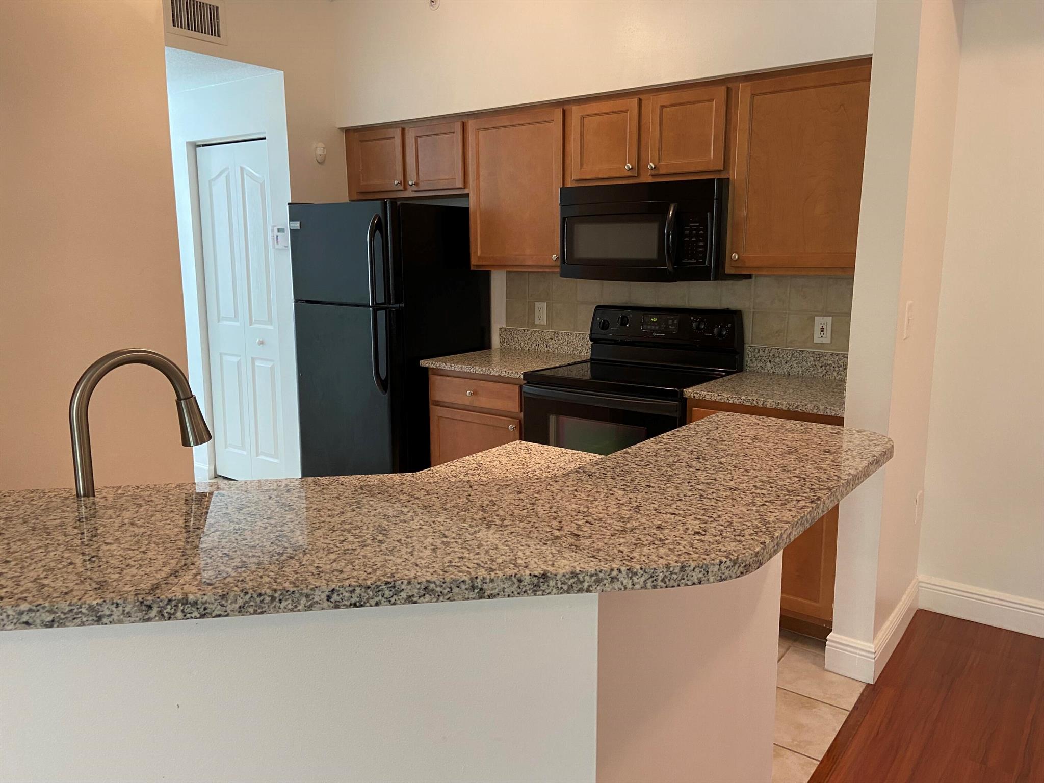 Mezzano Condo - Residential Lease