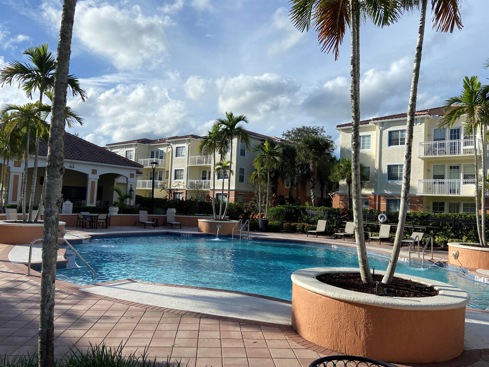 Mezzano Condo - Residential Lease