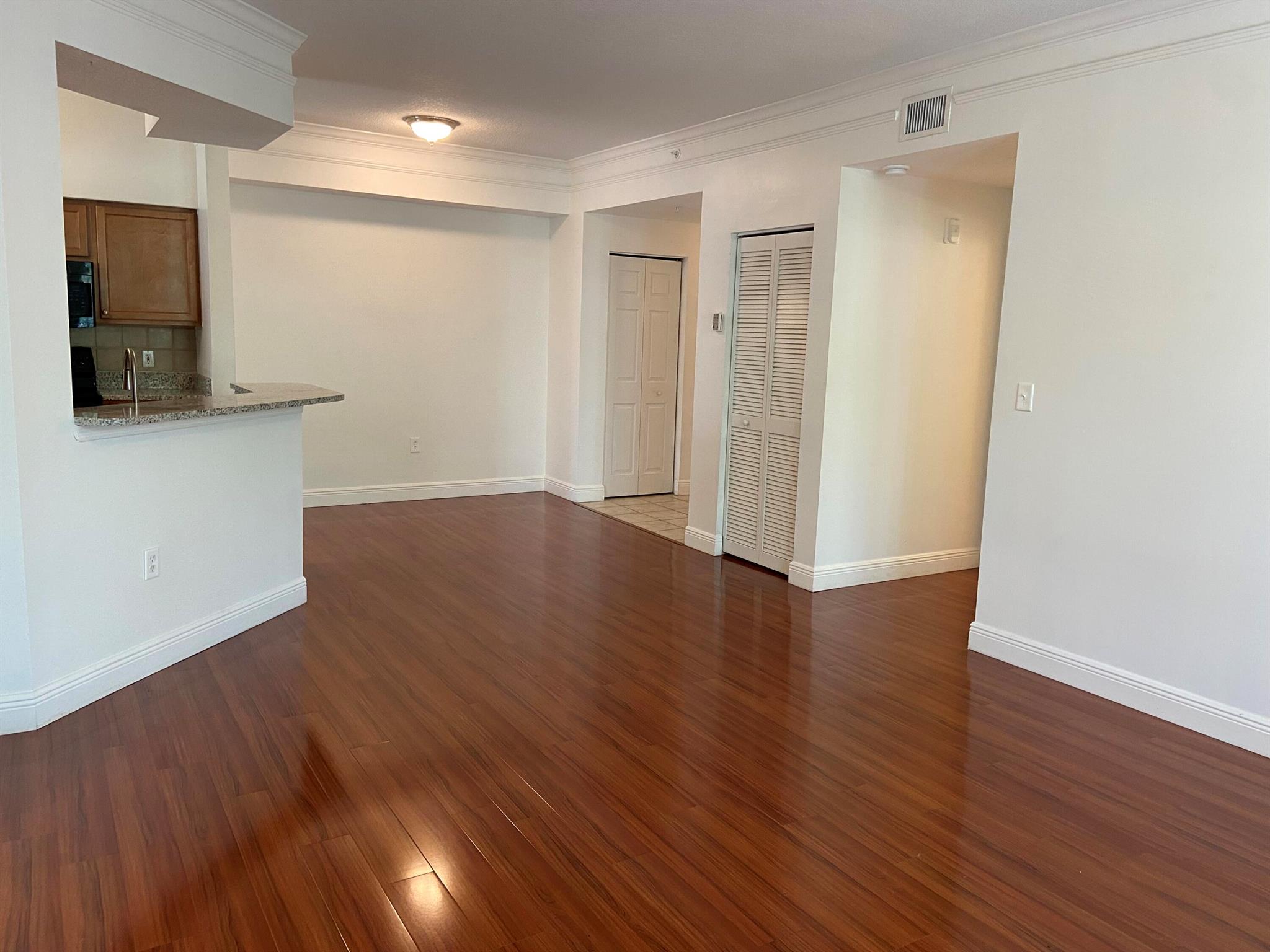 Mezzano Condo - Residential Lease