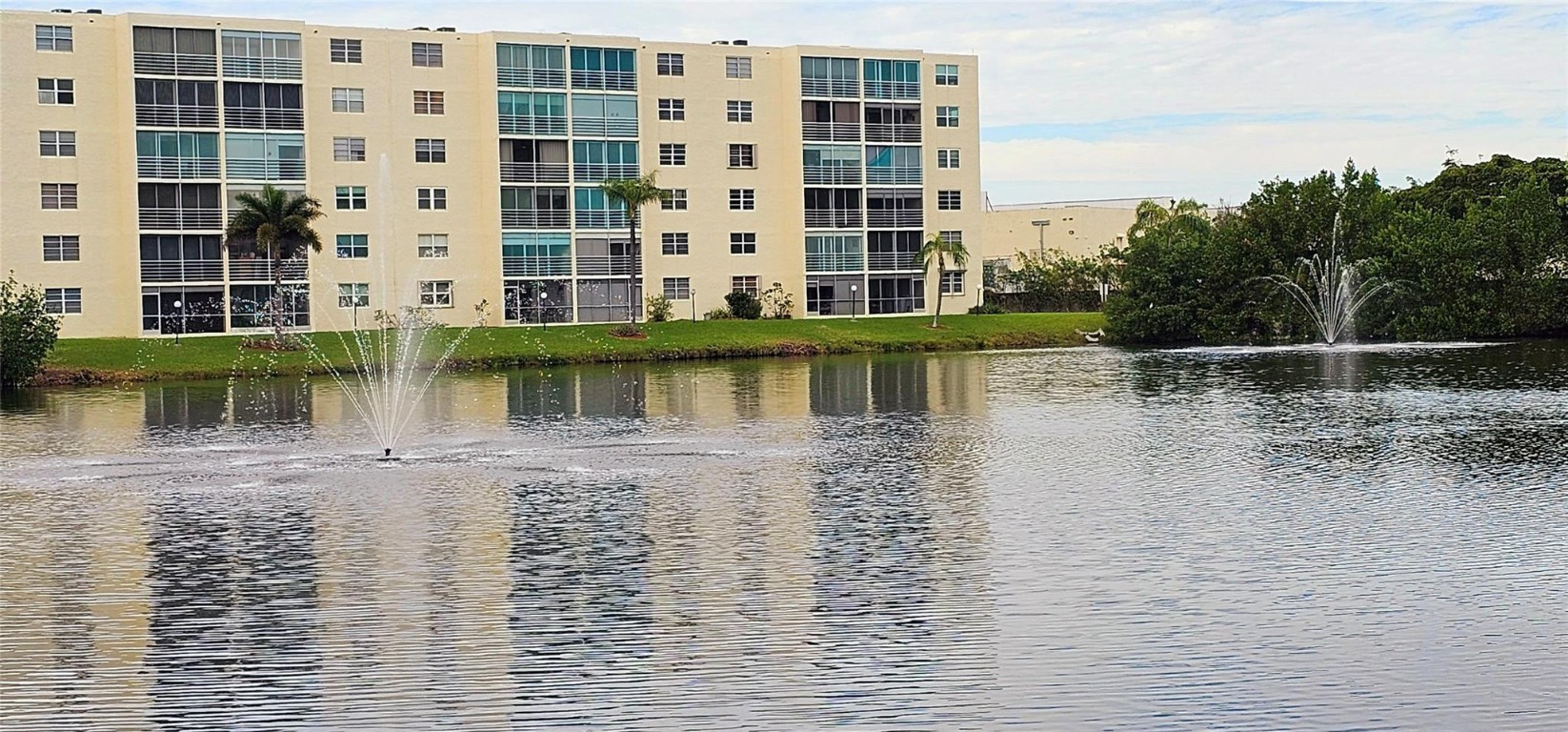 Meadowbrook Lakes View C - Residential Lease