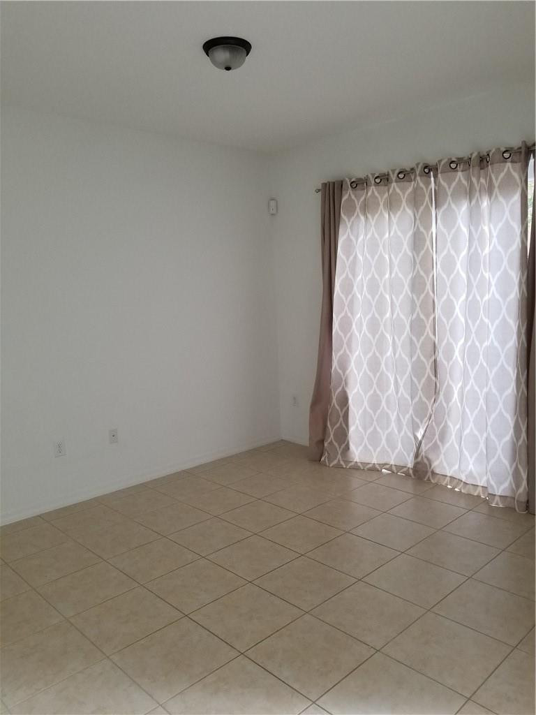 Pembroke Cay Condo - Residential Lease